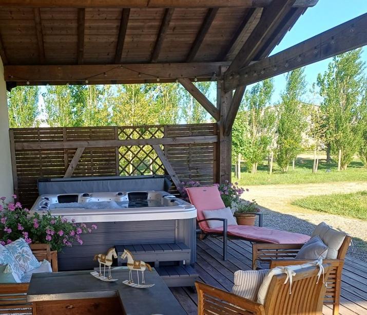 Domaine Du Boscq Villa Parleboscq Bagian luar foto